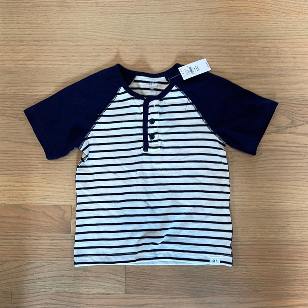 Henley tee